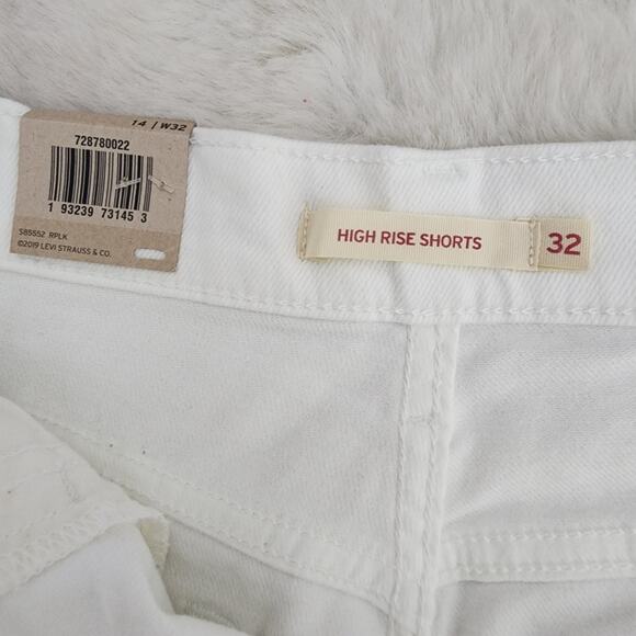 NWT Levi's High Rise Shortie White Denim Cut Off Distressed Shorts 32 14 - Picture 11 of 11